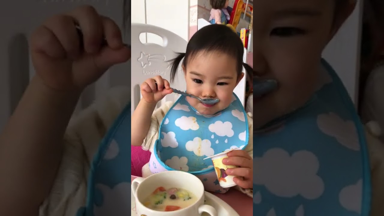 【ウトウト】食べながら寝てしまう姿が可愛い1歳9ヵ月