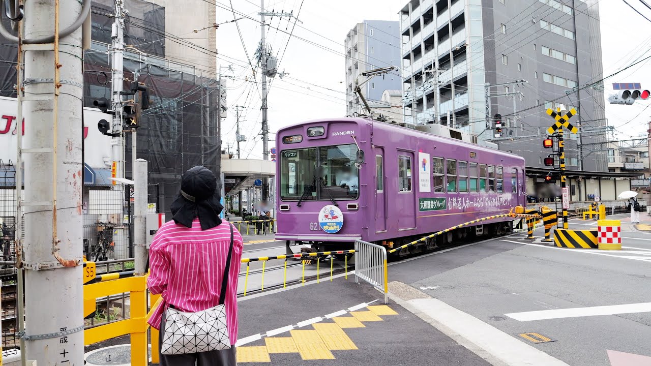 遮断桿が追加された電鐘式踏切 京都嵐電西院駅