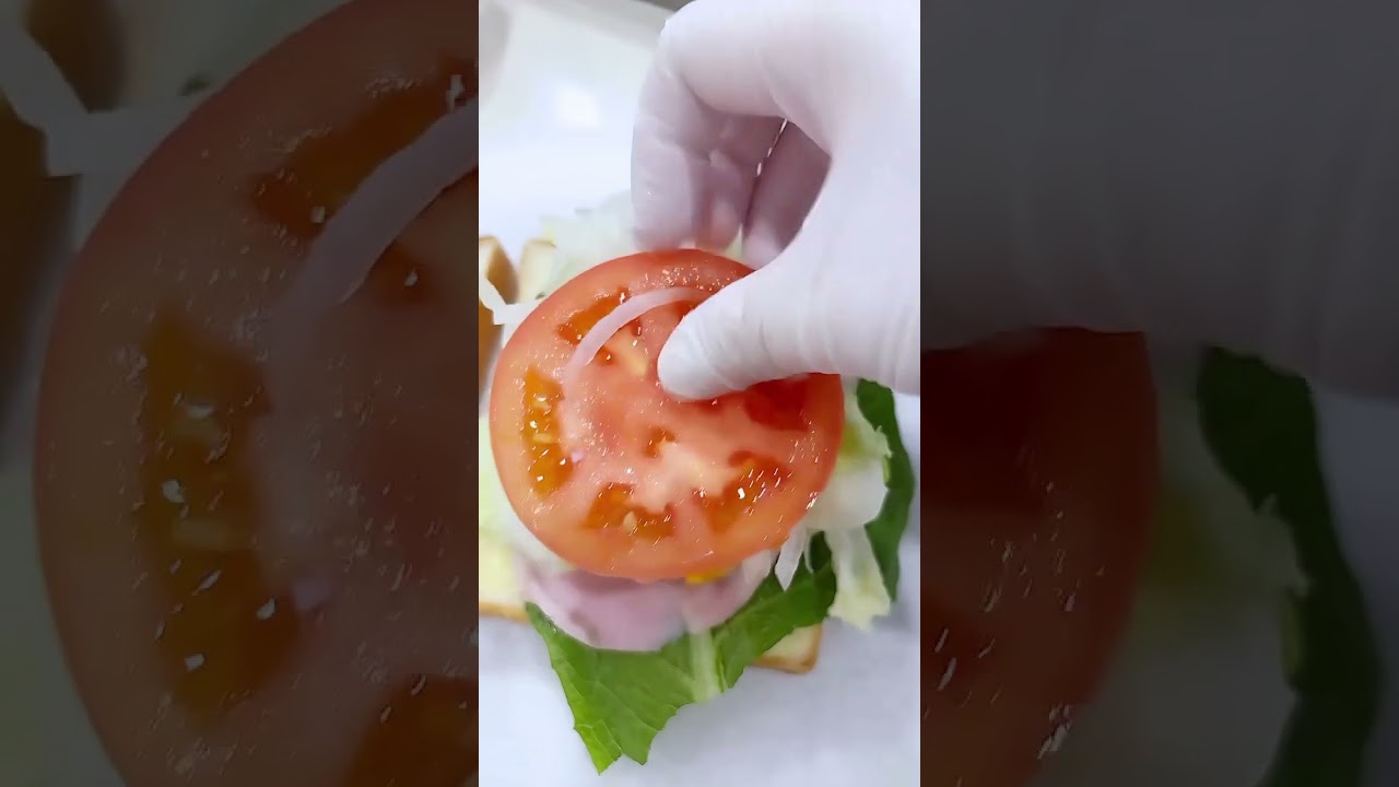 食べづらく迷惑なサンドイッチ弁当🤣🤣🤣✨