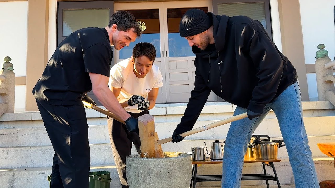 ビリーとエリーに日本のお餅つきを体験させてみた！