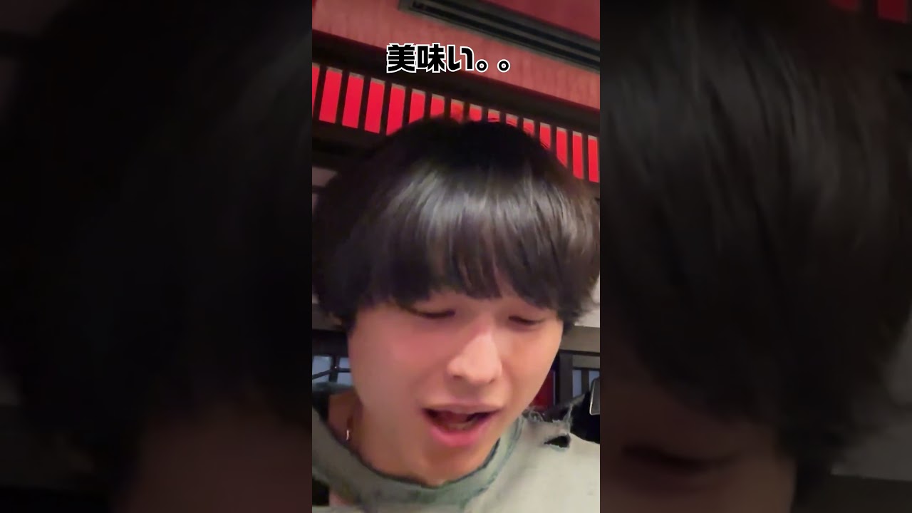 SixTONES official【６人念願の朝ラー】並んで食べるって久々じゃね？🍜