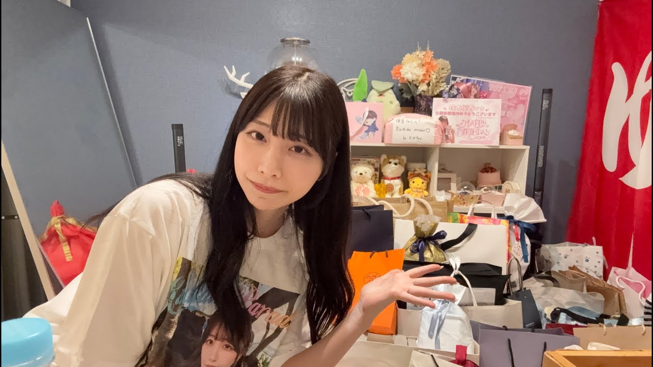 プレゼント開封するよ〜！🎁みんなありがとう♡