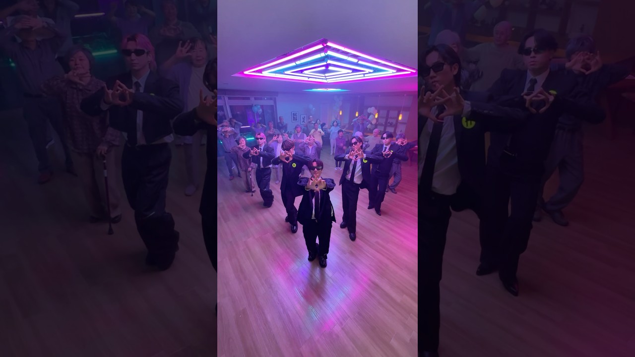 CRAZY CRAZY MAX🪩#カリスマックスチャレンジ#SnowMan #カリスマックス #深澤辰哉 #向井康二 #阿部亮平 #宮舘涼太 #佐久間大介#パラパラ