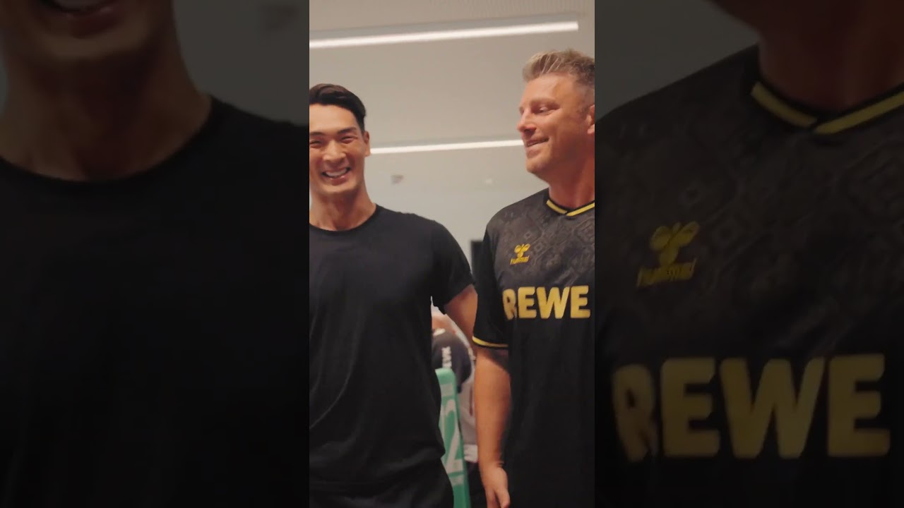 海外研修で古巣1.FCケルンの監督と交流