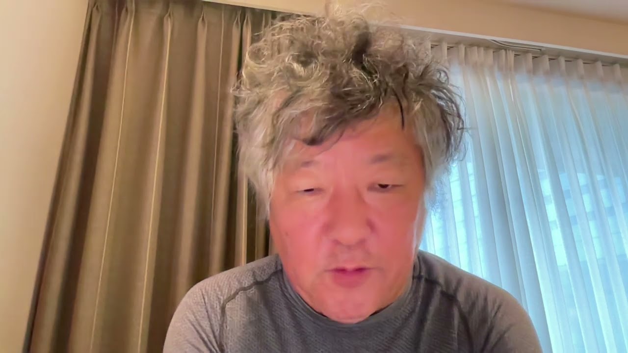 石破茂首相が受賞された「メガネベストドレッサー賞」、素朴な疑問