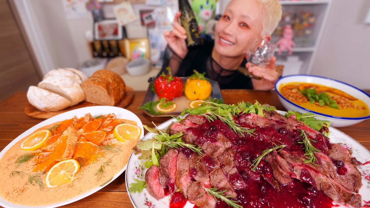 【大食い】ハロウィン2025！滴るステーキ・濃厚ポタージュ・サーモンサラダ！絶対外さないメニューで固めてみました。 バズカットになって初めての動画なので金髪いがぐりです【モッパン】【MUKBANG】