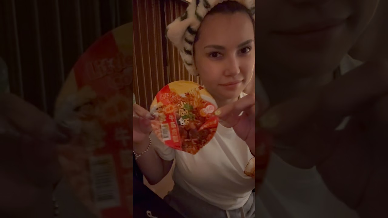 It’s always “3am somewhere” in the world right!?😂🌎 #mariaozawaofficial #mukbang