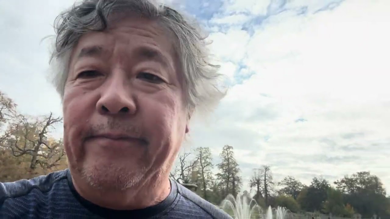 #旅ラン　ロンドン、ハイドパーク、緑とサーペンタインとピーターパン像。　２０２５年１０月出走。