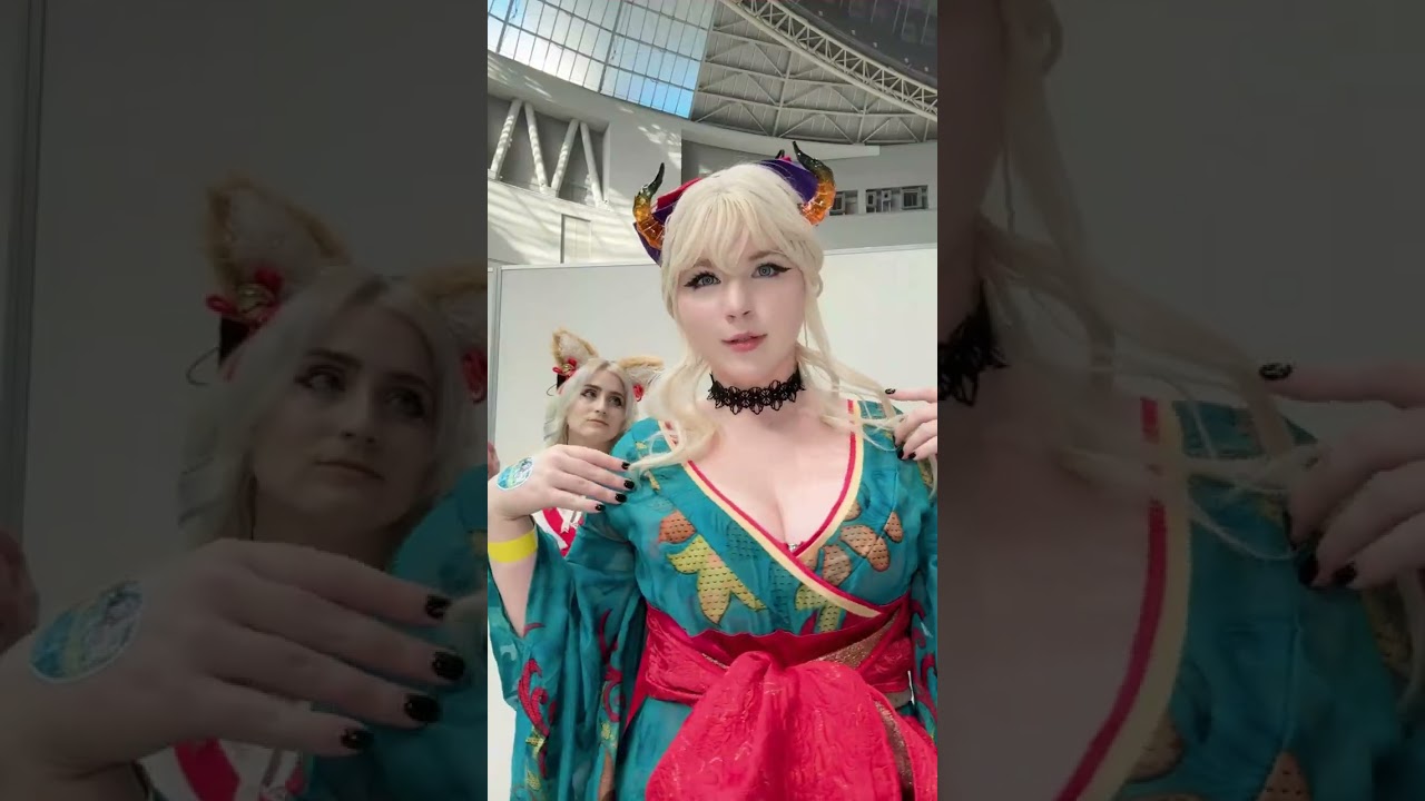 A demon and a fox walked into a convention…