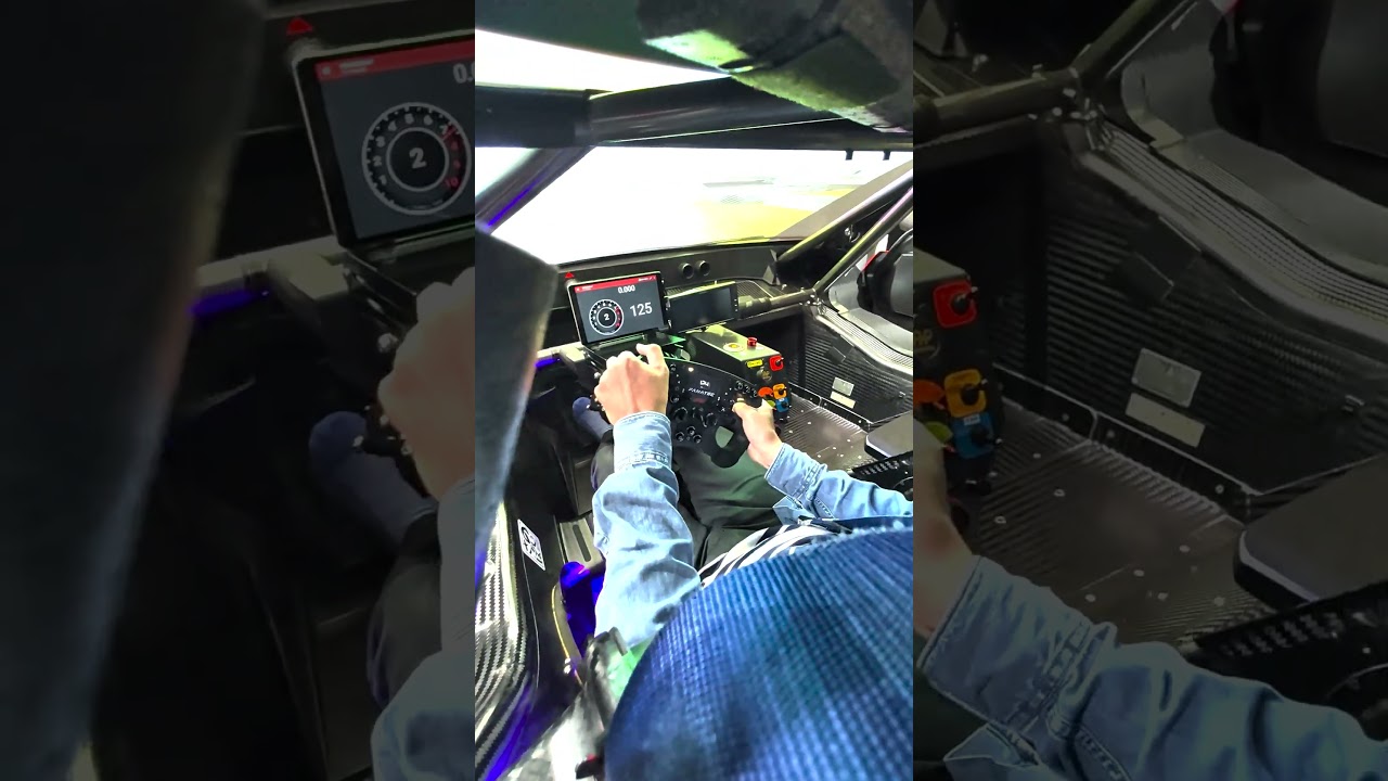 ホンダのブースにGTカーで遊べるシミュレーターがある　その2　#東京オートサロン2026　#tokyoautosalon2026 東京オートサロン2026オフィシャルインフルエンサー