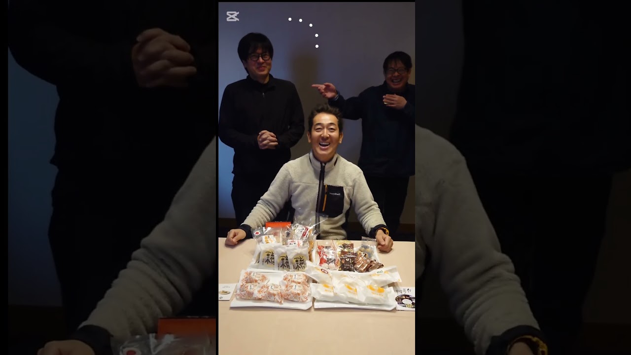 【テツandトモ】長野県の名産品を紹介！郷土料理｢おやき｣！何を食べるのか？クイズ！#テツandトモ ＃郷土料理＃名産品を紹介＃長野県＃おやき＃＃Shorts